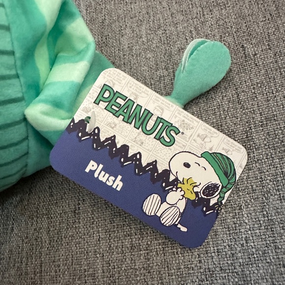 WOODSTOCK Pink Puffer Jacket Plush Snoopy Peanuts Puffer Jacket Coat 2024 - Picture 6 of 7